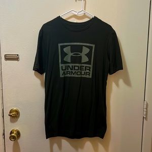 🟢Forest green medium under amour tee